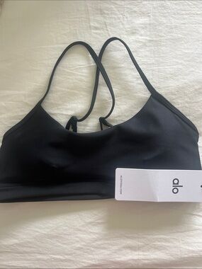 ALO Yoga - Airlift Intrigue Bra - Medium - Black - NEW WITH TAGS